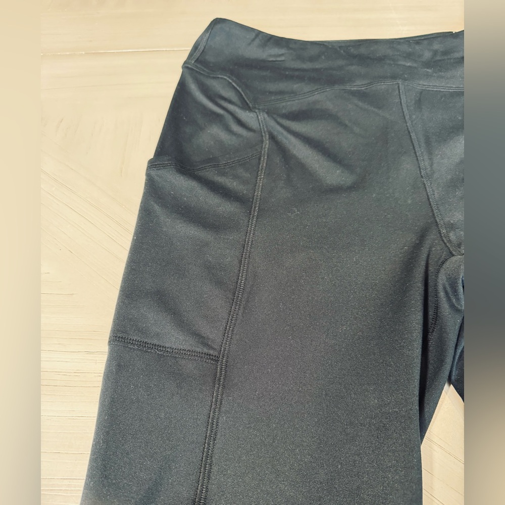 SO Sporty Black 7/8 Leggings with Pockets – Size Large (NWOT) - Picture 9 of 16